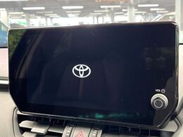 【10.5インチナビ】高級感とインパクトのある大画面ナビを装備。各種オーディオ操作はもちろん、スマホ連携もできる利便性の高いナビです♪