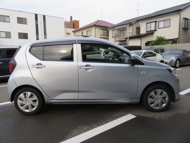 ご納車後のアフターフォローするにゃん！みんな元気で優しく親身になってくれるスタッフがご対応しますにゃん☆