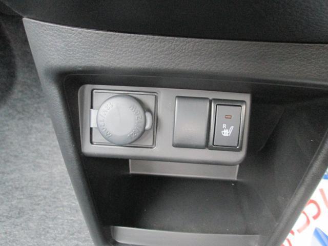 運転席シートヒーターついています