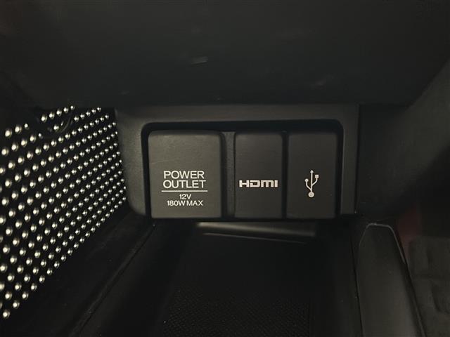【運転席操作部】快適なドライブを楽しむための機能が装備されています！運転席から触れるので、使いやすいです！除菌プランいれていただくと、さらに清潔で安心していただけます！