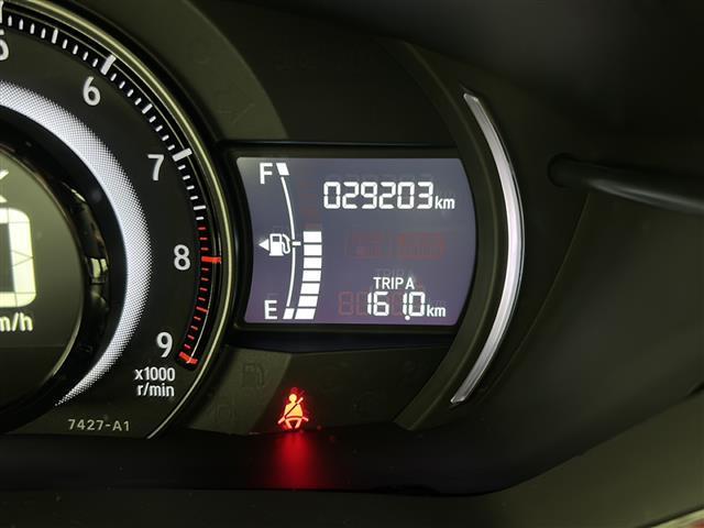 【スピードメーター】メーターがシンプルで見やすく運転しやすいですね！