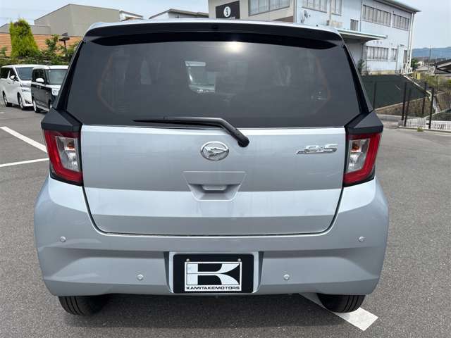 ★全国トップレベルのアフターサービス★　　★年間車検生産台数全国3位（年間6000台）！単店保険加入実績8000件！ブリジストンタイヤ販売数全国1位！お車販売後も高品質なサービスでお客様をサポートいたします★