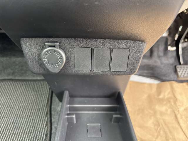 ★わかりやすく丁寧な対応★　★お車のご購入が初めての方や、お車に詳しくない方でも分かりやすい、ご説明を心掛けています★　★少しでもお客様のお役に立ちたいと全スタッフ思っております★