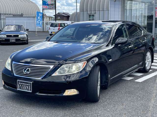 ご来店されずにご購入いただく場合はお手付金として1万円をご入金していただければお車は売約済みとさせていただきます。