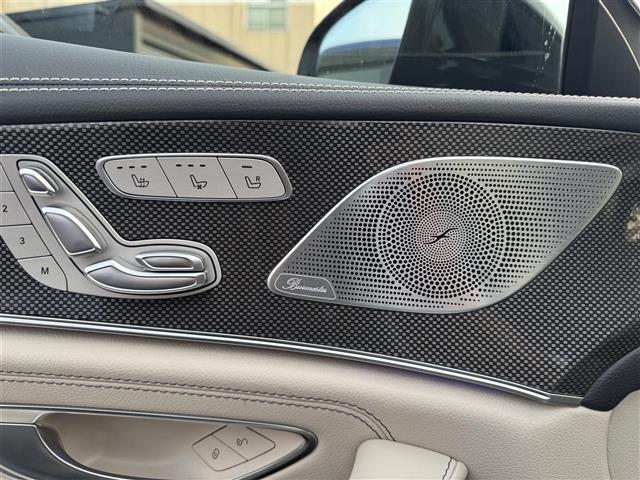 LIBERALAは全国に約45店舗以上※。どの店舗の在庫でもお近くのLIBERALAでご購入いただけます。※2023年10月現在