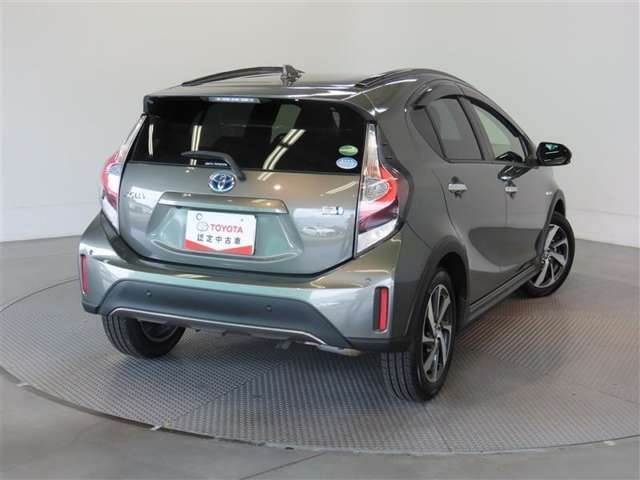 サービス工場完備。車検・メンテもお任せください！