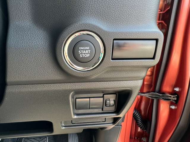 軽自動車～登録済み未使用車～輸入車までお車の事は当社にお任せ下さい。各種、診断器も完備していますので万が一の時も迅速に対応致します。
