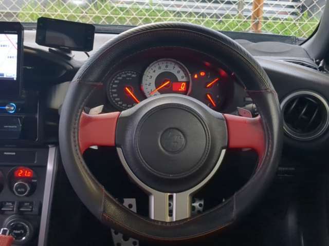 陸運局指定または認証工場にてしっかり整備を行いご納車させて頂いております！車検・ご納車後のアフターケアもお任せ下さい！