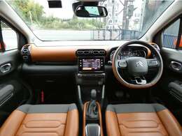 全車、プジョーシトロエンに精通するメカニックにより各車の泣きどころをきっちり整備・修理しており、ご安心して永くいつまでもお乗りいただけるようご提案させていただいております。