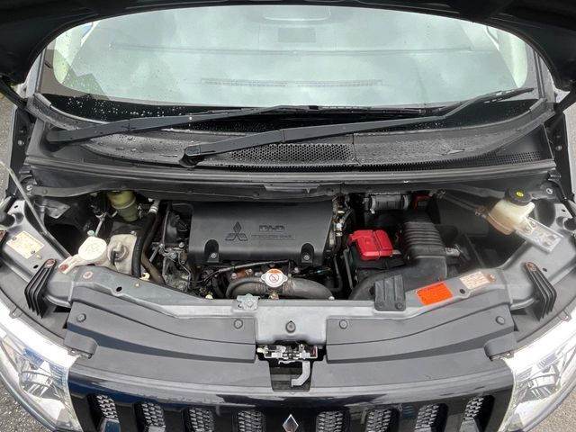 親切・丁寧な専門メカニックスタッフが応対！・車検・点検整備・事故等の修理などアフターサービスも安心。お車のカスタマイズもネクステージのサービススタッフまでご相談ください！