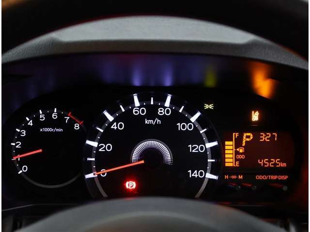 リモコンキーで遠くでもラクラク開閉ができます雨の日も便利です！！