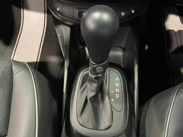 スムーズな走りを実現するツインクラッチオートマ搭載