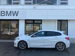 お車のお問い合わせは、正規ディーラーBMW Premium Selection 鹿児島中央店 0078-6003-038532（無料）　までお気軽にお問い合わせ下さい♪営業時間 10：00～18：00　★毎週水曜日が店休日となっております★