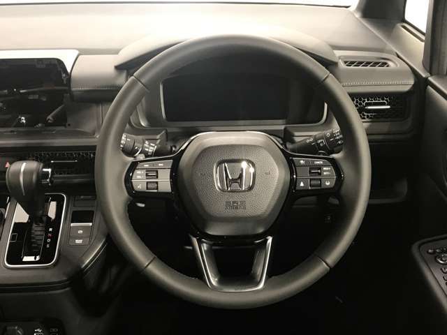 車検はマッハ車検整備で、最短45分からの車検整備が可能です。お店にご依頼いただいても、ユーザー車検同等の価格帯で車検整備を受けていただく事も可能です★