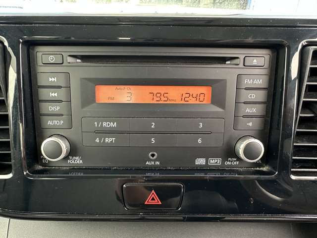 純正のCDオーディオ