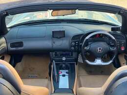 CREEK GARAGEでは、お客様一人ひとりのカーライフを豊かにするため、新車から中古車まで、長く愛せる車との出会いをサポートします。