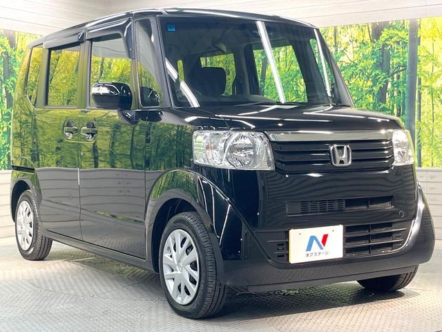 高透明度のガラス皮膜で撥水はもちろん、上質なツヤ・光沢を実現。紫外線や酸性雨から大切な愛車を保護し、色あせ・劣化を防止。「弾スプラッシュコート」、「弾プリミッサコート」からお選びいただけます。