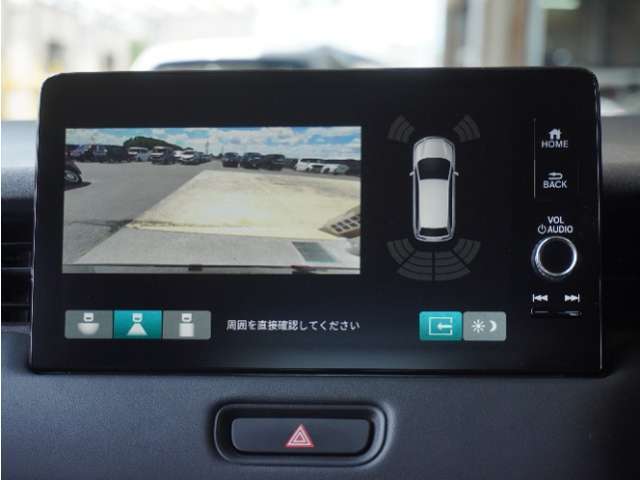 ◆バックカメラ◆リバースにするだけで映ります、後方の安全確認や、狭い駐車場での車庫入れ、雨の日や夜間など視界の悪い時に便利です！安全にバックする為には欠かせない装備です。