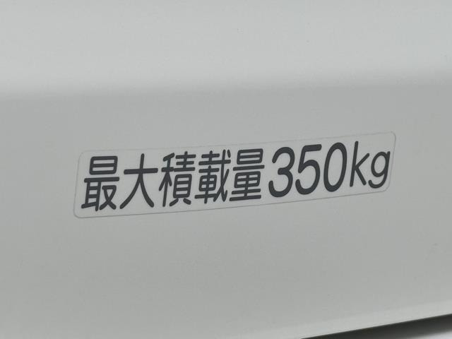 積載可能な量が貼ってありますね。　この量までじゃんじゃん載せられちゃうので色んな用途に使えますね。