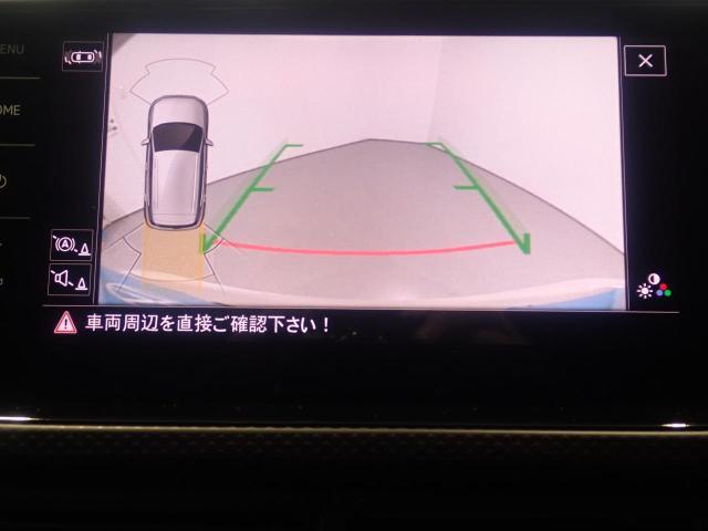 バックモニター搭載で車庫入れ安心！バック中の死角部分がモニターに映し出されるので安全性アップ！！