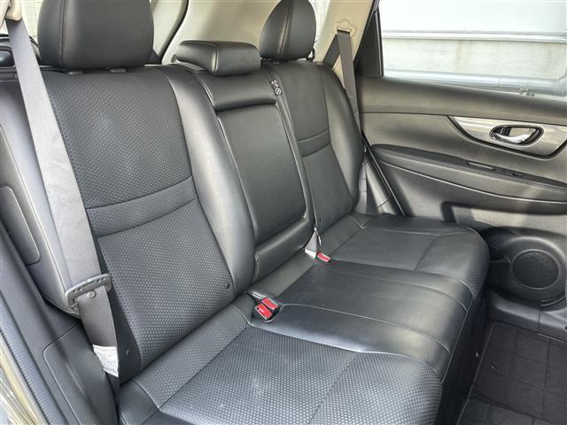 修復歴などしっかり表記で安心をご提供！お車探しはおまかせください！お客様の立場になって、安心していただける車だけを販売しています！