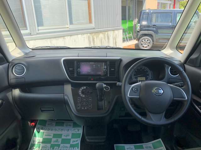 メーターやシフトレバー、スイッチ位置など運転席回りの配置はしっくりいきたいものですね！まずは座ってチェックしてみてください♪