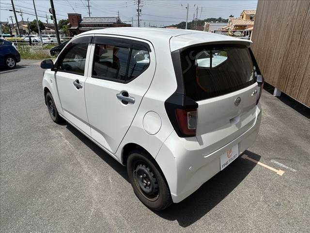 店舗敷地内に駐車スペースもございます。お車でのご来場をお考えの方はご安心ください♪