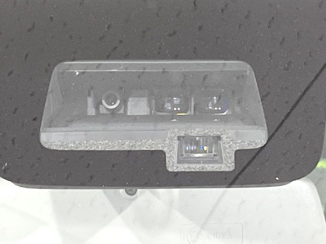【スズキ　セーフティサポート】走行中に前方の車両等を認識し、衝突しそうな時は警報とブレーキで衝突回避と被害軽減をアシスト。より安全にドライブをお楽しみいただけます。