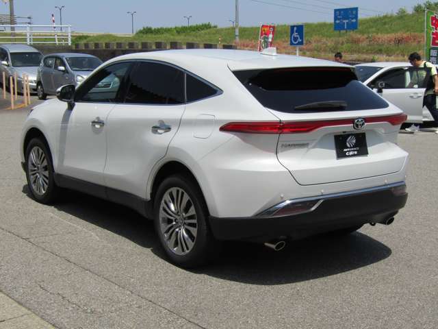 当社は、北陸信越運輸局指定整備工場です。車検をはじめ各種整備は保証も付帯しております。お客様のカーライフをサポートいたします。おクルマのご購入は、オートバックスカーズ富山南にお任せください！