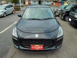 車体色　スーパーブラックパール