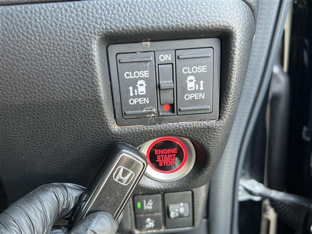 店頭販売もしておりますので、先に在庫が無くなってしまうこともございます。気になる車はまずはお問い合わせください！