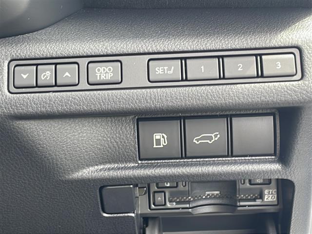 【運転席操作部】快適なドライブを楽しむための機能が装備されています！運転席から触れるので、使いやすいです！除菌プランいれていただくと、さらに清潔で安心していただけます！