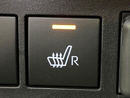 【シートヒーター】寒い日に重宝するシートヒーター！エアコンより早く温まってくれるので寒がりの人も安心ですね♪エアコンの温風は乾燥するから苦手、という方にもをおすすめです。