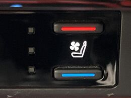 【シートベンチレーション】夏場は涼しい風でお尻や背中の熱やムレを防ぎ、冬はエアコンよりも早く温まってポカポカに！季節を問わず快適に過ごせます。