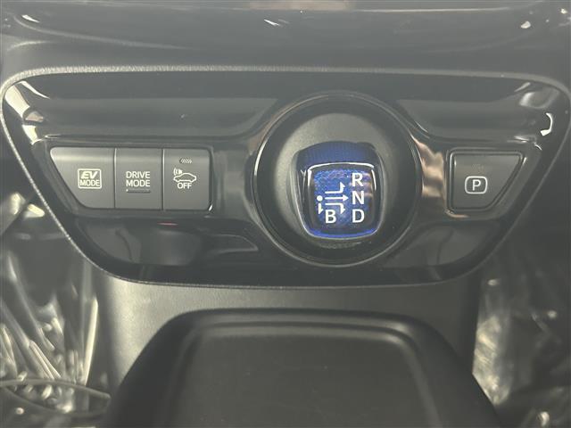 【運転席操作部】快適なドライブを楽しむための機能が装備されています！運転席から触れるので、使いやすいです！除菌プランいれていただくと、さらに清潔で安心していただけます！