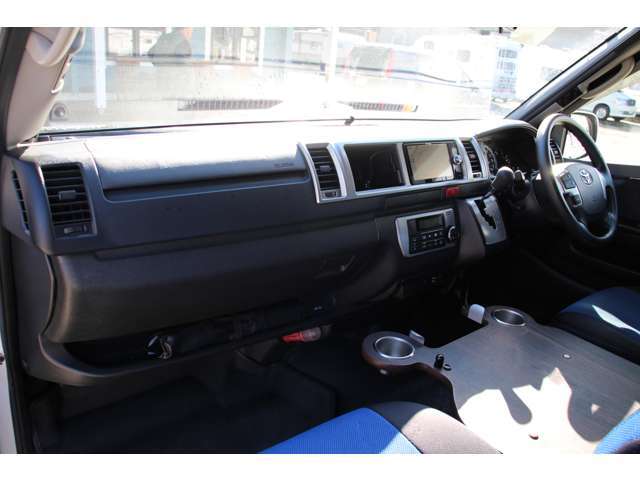 道の駅、サービスエリア、RVパーク、チェックインチェックアウトの時間も気にする必要はありません◎　移動、休憩、宿泊を兼ね備えたお車です♪