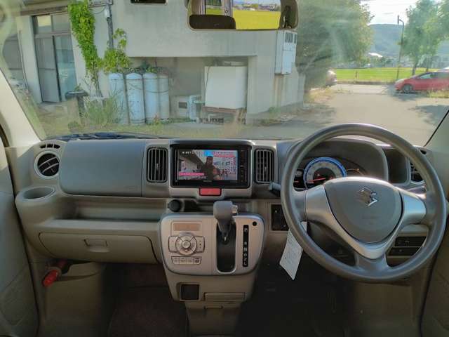 自社整備工場を完備しておりますので、整備・車検・修理などアフターサービスもお任せ下さい。お客様が充実したカーライフをおくれるよう全力でサポートいたします。