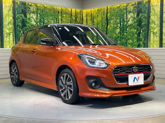 大好評のボディコーティング「弾スプラッシュコート」もご納車までに施工可能。通常のガラスコートと異なる、耐久年数6年の無機質ガラスコーティングが、ボディをキレイな状態に保ってくれます。