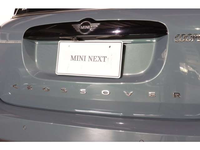 MINI認定中古車は360°チェックリストに基づき徹底的にチェック致します。機械的箇所や電気系などを詳細に点検。交換基準に達した部品は整備した後にご納車致します。