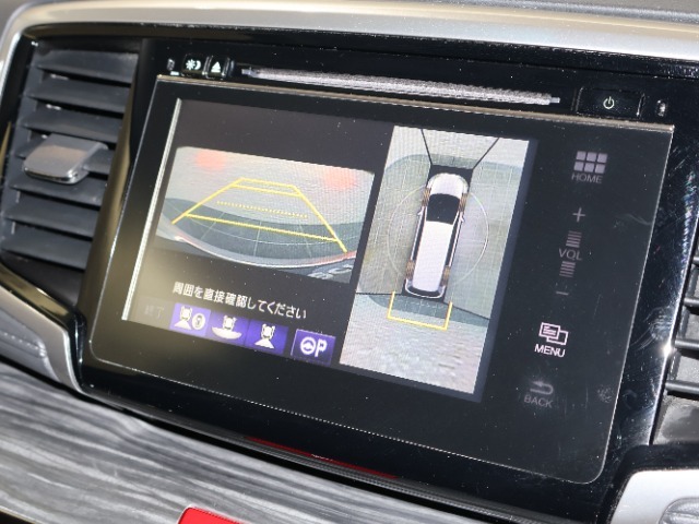 バックカメラが装備されており、後方の安全確認はもちろんのこと狭い場所での駐車や雨の日・夜間など視界の悪いコンディションでのストレスの軽減にもなります！