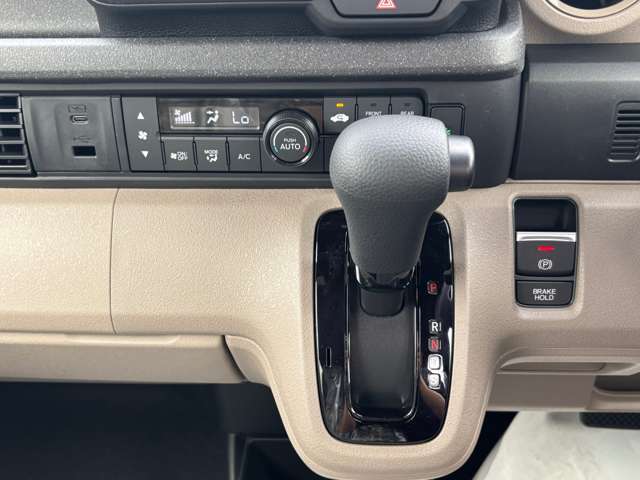 熊本中古車販売 ルマンα【アルファ】は、常にお客様の満足を考え、サービスを提供させていただいております。