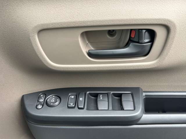 お客様が長く、安心して乗ることができる車を販売することを心がけております。