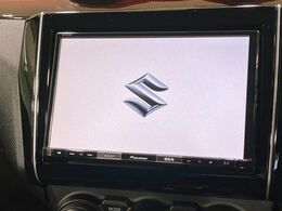 【純正8型ナビ】人気の純正ナビを装備。オーディオ機能も充実しており、Bluetooth接続すればお持ちのスマホやMP3プレイヤーの音楽を再生可能！毎日の運転がさらに楽しくなります！！