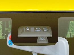 【スズキ　セーフティサポート】走行中に前方の車両等を認識し、衝突しそうな時は警報とブレーキで衝突回避と被害軽減をアシスト。より安全にドライブをお楽しみいただけます。