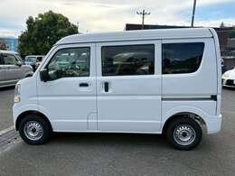 公的機関「（財）日本自動車査定協会」の基準を採用。日本オートオークション協議会「走行距離管理システム」で距離に不正が無いかもチェック済みです。