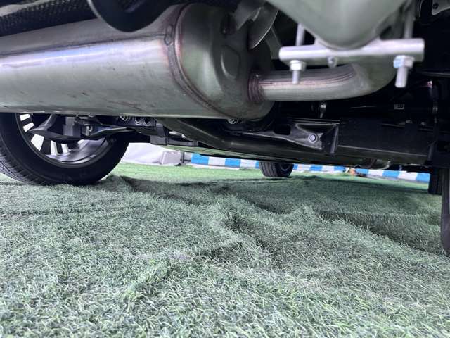 ☆ご成約特典☆下取り買取最低金額保証します！どんな車でもOKです♪ガソリン高騰支援します！ご購入頂いたお車を満タンでご納車します♪詳しくはお問い合わせ下さい。☆ユーポス伊丹店0120-14-1236☆