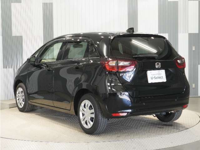 色々なお店で販売しているHonda車ですが、アフターサービスも全てお任せ頂けるのは「HondaCars正規販売店」だけ！ご納車後もお住まいの地域の販売店にて　アフターサービスをお任せいただけます。