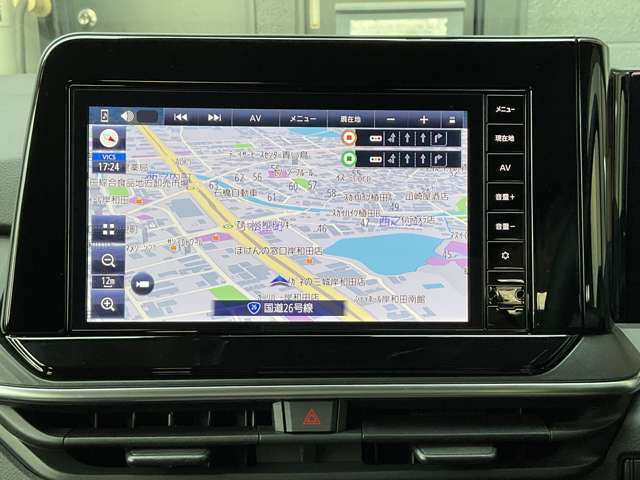 ナビゲーションを利用することで、目的地までのルートを案内し、最新の道路状況を反映して最適なルートを提案してくれます。また、渋滞を回避するルートを提案してくれるので、安全に目的地に到着することができます