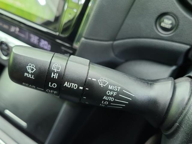 国産車から輸入車まで多様なお客様のニーズのお応えできるように、全国規模で豊富な在庫展開！車のことならWECARSへ！