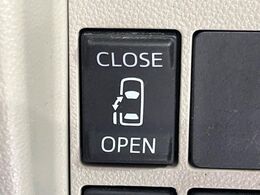 【パワースライドドア】スマートキーや運転席のスイッチでスライドドアの開閉が可能♪電動だから力を入れてドアを開ける必要が無く、小さいお子様でも、重い荷物を持っている時もラクに開け閉めできます♪